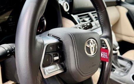 Toyota Land Cruiser, 2023 год, 11 200 000 рублей, 11 фотография