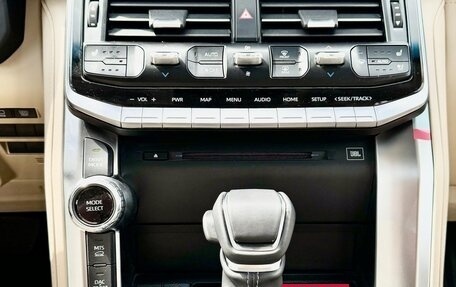 Toyota Land Cruiser, 2023 год, 11 200 000 рублей, 18 фотография