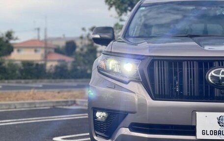 Toyota Land Cruiser Prado 150 рестайлинг 2, 2022 год, 3 790 001 рублей, 9 фотография