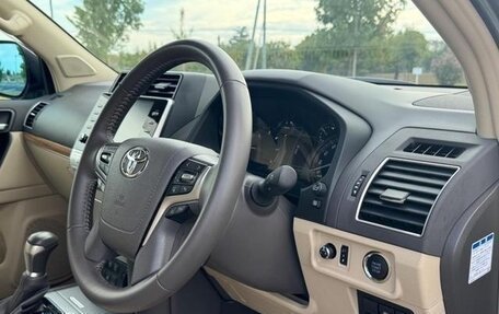 Toyota Land Cruiser Prado 150 рестайлинг 2, 2022 год, 3 790 001 рублей, 16 фотография