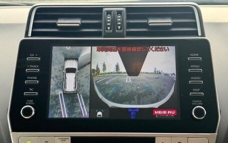 Toyota Land Cruiser Prado 150 рестайлинг 2, 2022 год, 3 790 001 рублей, 18 фотография