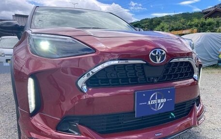 Toyota Yaris Cross, 2022 год, 1 680 001 рублей, 9 фотография