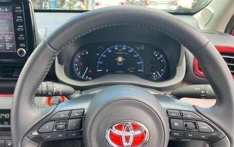 Toyota Yaris Cross, 2022 год, 1 680 001 рублей, 19 фотография
