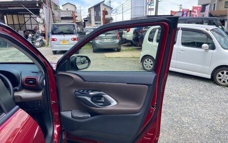 Toyota Yaris Cross, 2022 год, 1 680 001 рублей, 26 фотография