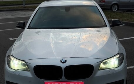 BMW 5 серия, 2015 год, 1 940 000 рублей, 2 фотография