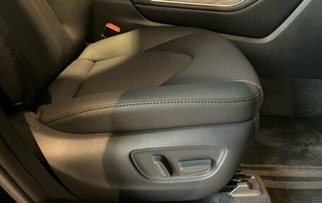 Toyota Highlander, 2025 год, 5 750 000 рублей, 10 фотография