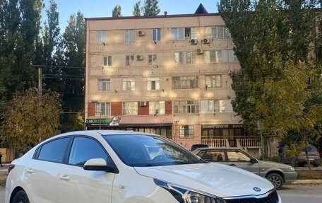KIA Rio IV, 2020 год, 1 300 000 рублей, 4 фотография