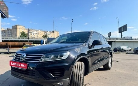 Volkswagen Touareg III, 2015 год, 2 550 000 рублей, 2 фотография