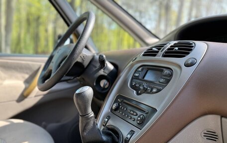 Citroen Xsara Picasso, 2002 год, 215 000 рублей, 27 фотография