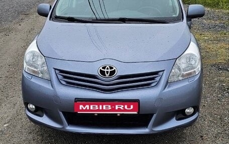 Toyota Verso I, 2009 год, 995 000 рублей, 8 фотография