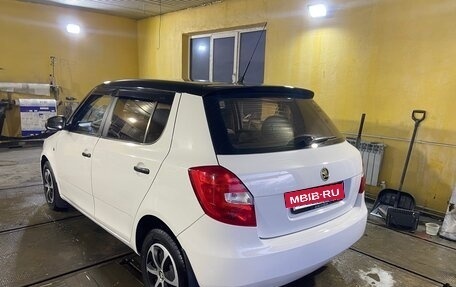 Skoda Fabia II, 2009 год, 650 000 рублей, 3 фотография