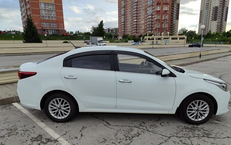 KIA Rio IV, 2020 год, 1 900 000 рублей, 3 фотография