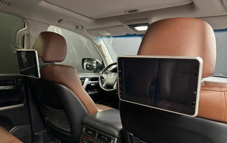 Toyota Land Cruiser 200, 2018 год, 7 350 000 рублей, 2 фотография