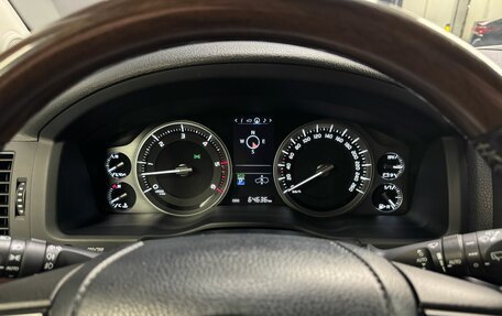 Toyota Land Cruiser 200, 2018 год, 7 350 000 рублей, 9 фотография
