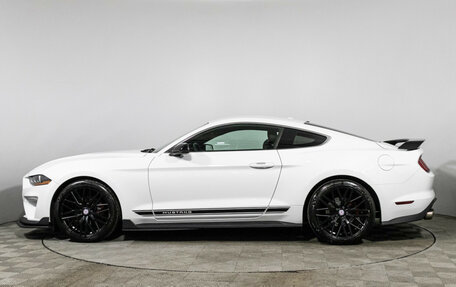 Ford Mustang VI рестайлинг, 2018 год, 3 300 000 рублей, 8 фотография