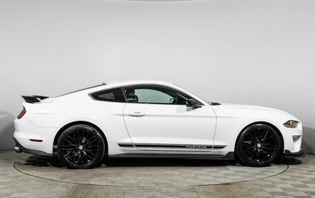 Ford Mustang VI рестайлинг, 2018 год, 3 300 000 рублей, 4 фотография