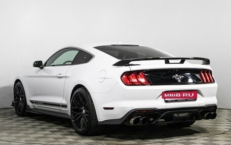 Ford Mustang VI рестайлинг, 2018 год, 3 300 000 рублей, 7 фотография