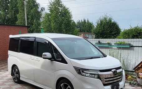 Honda Stepwgn IV, 2019 год, 2 750 000 рублей, 1 фотография