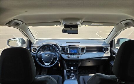 Toyota RAV4, 2017 год, 2 300 000 рублей, 18 фотография