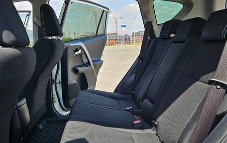 Toyota RAV4, 2017 год, 2 300 000 рублей, 17 фотография