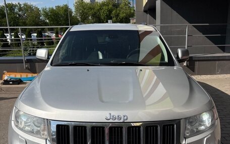 Jeep Grand Cherokee, 2012 год, 1 900 000 рублей, 4 фотография