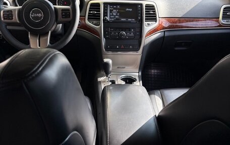 Jeep Grand Cherokee, 2012 год, 1 900 000 рублей, 13 фотография
