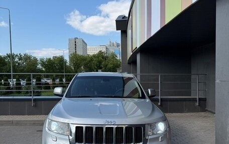 Jeep Grand Cherokee, 2012 год, 1 900 000 рублей, 2 фотография