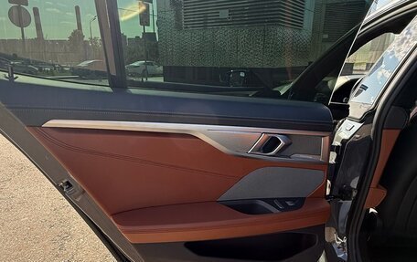 BMW 8 серия, 2020 год, 8 400 000 рублей, 19 фотография