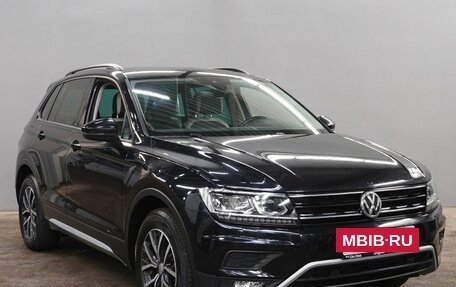 Volkswagen Tiguan II, 2019 год, 2 000 000 рублей, 3 фотография
