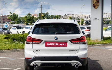 BMW X1, 2020 год, 3 300 000 рублей, 8 фотография