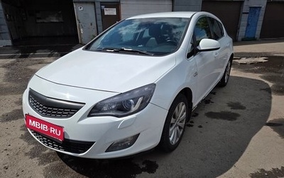Opel Astra J, 2011 год, 649 000 рублей, 1 фотография