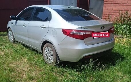 KIA Rio III рестайлинг, 2013 год, 830 000 рублей, 3 фотография