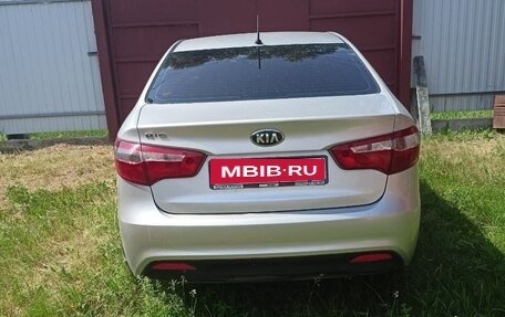 KIA Rio III рестайлинг, 2013 год, 830 000 рублей, 4 фотография