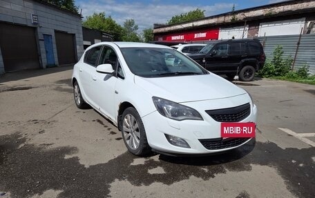 Opel Astra J, 2011 год, 649 000 рублей, 4 фотография