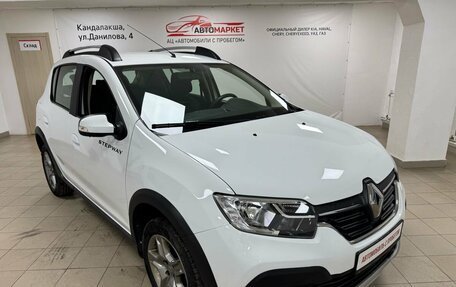 Renault Sandero II рестайлинг, 2020 год, 1 349 000 рублей, 2 фотография