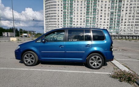Volkswagen Touran III, 2007 год, 700 000 рублей, 10 фотография