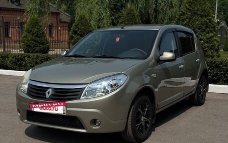 Renault Sandero I, 2012 год, 599 000 рублей, 2 фотография