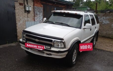 Chevrolet Blazer II рестайлинг, 1996 год, 260 000 рублей, 2 фотография