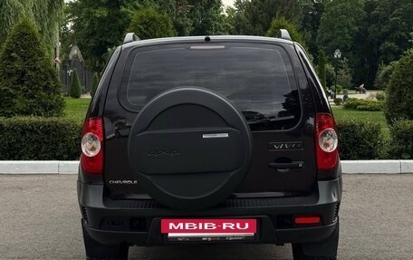 Chevrolet Niva I рестайлинг, 2013 год, 570 000 рублей, 10 фотография