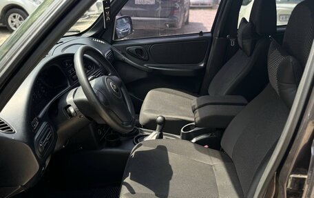 Chevrolet Niva I рестайлинг, 2013 год, 570 000 рублей, 24 фотография
