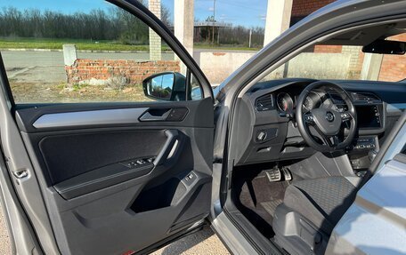 Volkswagen Tiguan II, 2020 год, 2 699 999 рублей, 13 фотография