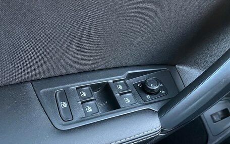 Volkswagen Tiguan II, 2020 год, 2 699 999 рублей, 19 фотография
