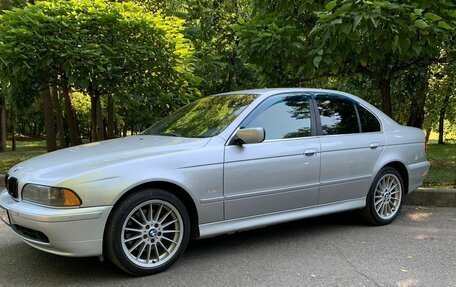 BMW 5 серия, 2001 год, 830 000 рублей, 18 фотография
