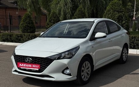 Hyundai Solaris II рестайлинг, 2020 год, 1 420 000 рублей, 3 фотография