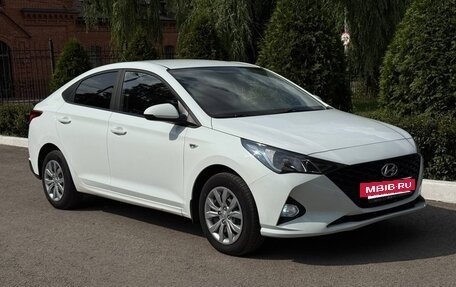 Hyundai Solaris II рестайлинг, 2020 год, 1 420 000 рублей, 8 фотография