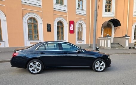 Mercedes-Benz E-Класс, 2017 год, 4 400 000 рублей, 5 фотография