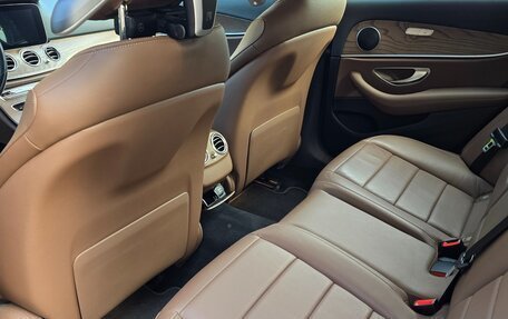 Mercedes-Benz E-Класс, 2017 год, 4 400 000 рублей, 21 фотография