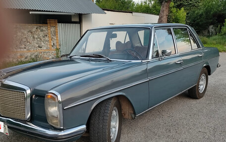 Mercedes-Benz W115, 1975 год, 2 000 000 рублей, 15 фотография