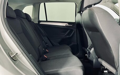 Volkswagen Tiguan II, 2019 год, 2 050 000 рублей, 13 фотография