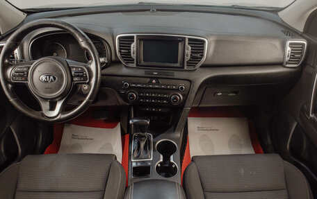 KIA Sportage IV рестайлинг, 2017 год, 1 799 000 рублей, 10 фотография